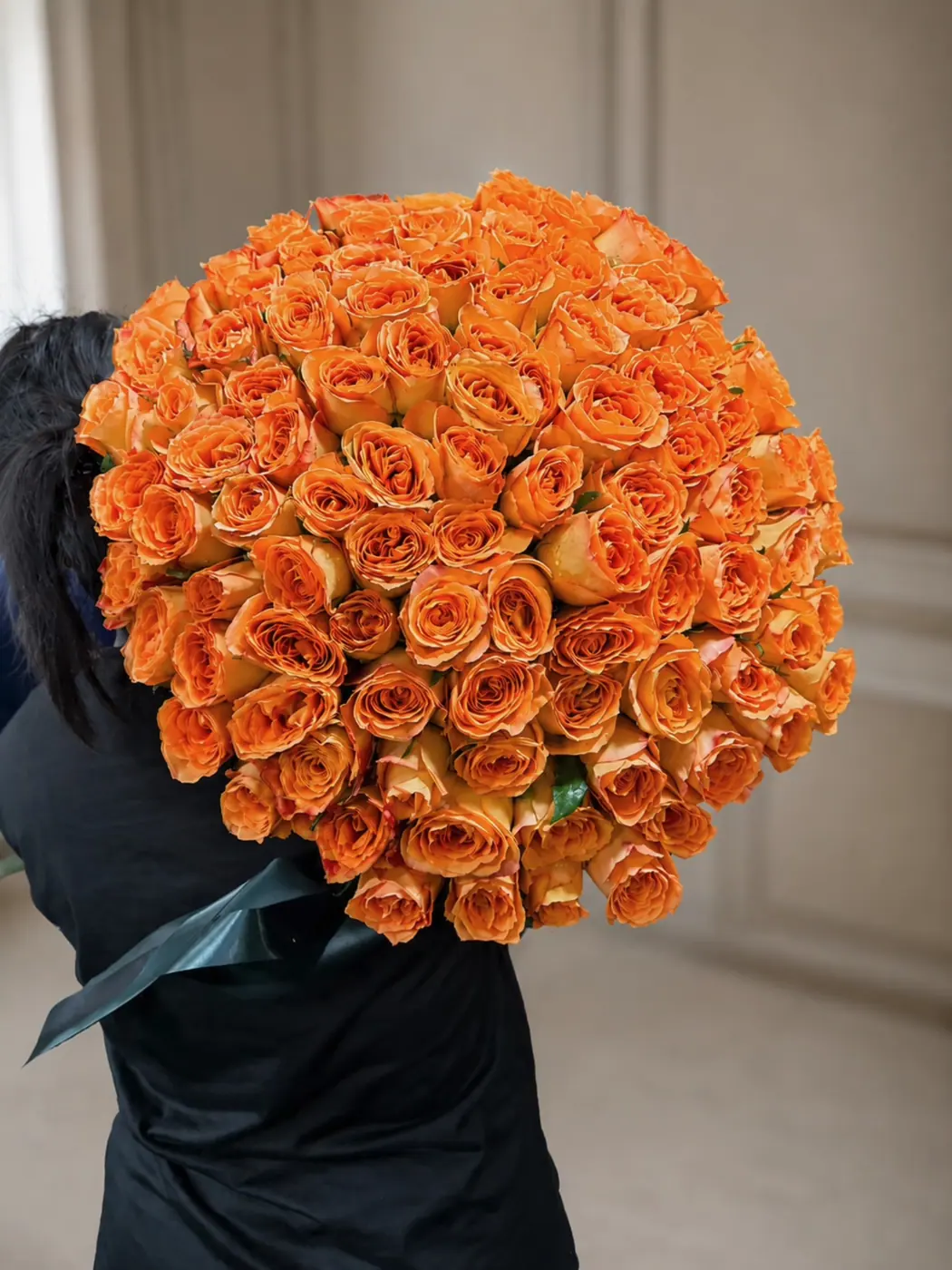 Photo shows 101 roses · Collection №04