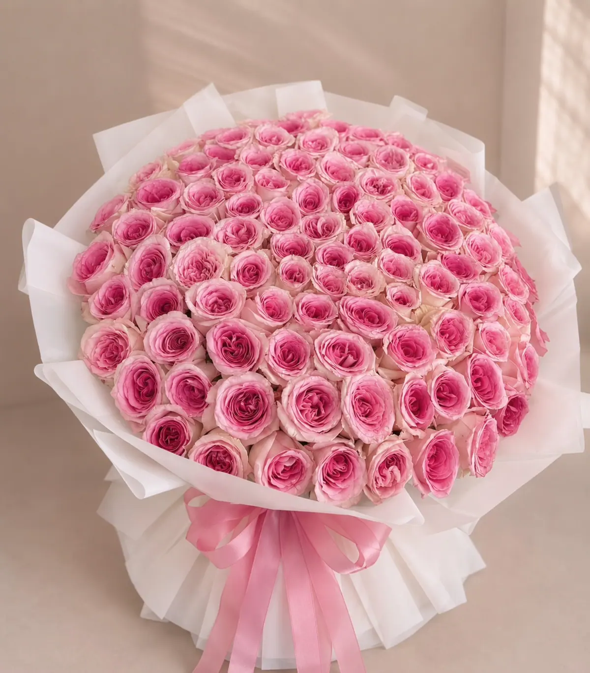 Photo shows 101 roses · Collection №09
